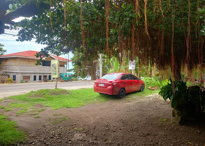Hidden Tourist Inn